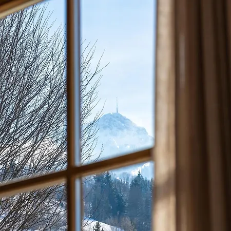 Exclusive Tyrolean Near Lifts, Cleaning Included Villa *