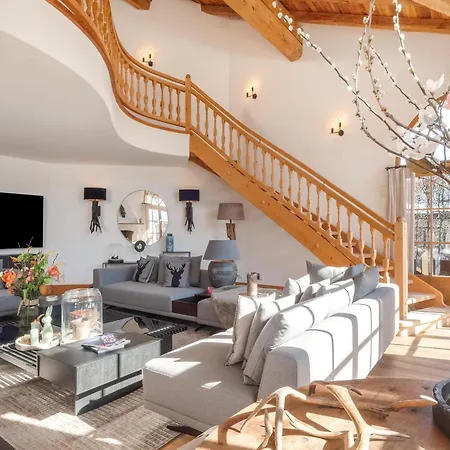 Villa Exclusive Tyrolean Near Lifts, Cleaning Included *