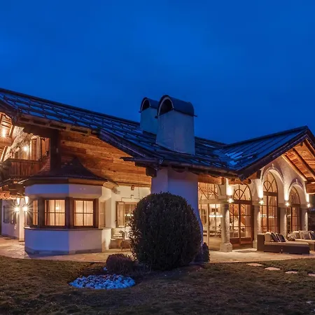 Villa Exclusive Tyrolean Near Lifts, Cleaning Included *