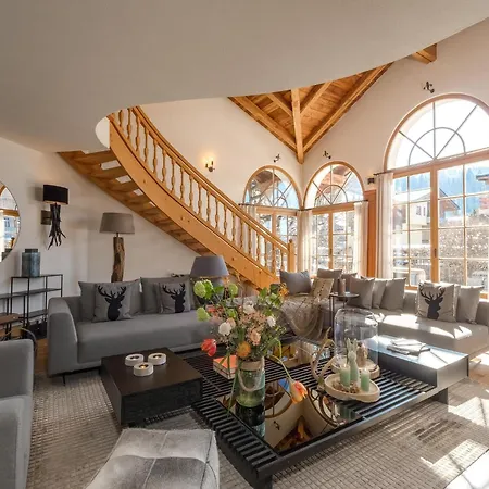 Villa Exclusive Tyrolean Near Lifts, Cleaning Included *