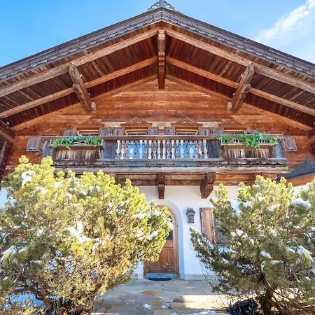 Exclusive Tyrolean Near Lifts, Cleaning Included *